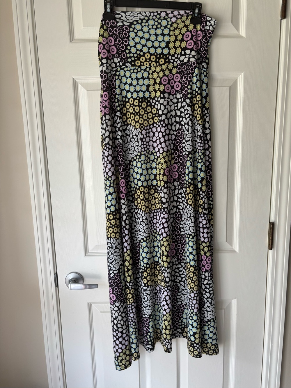 LuLaRoe Black Maxi Skirt with Pink, Yellow, Mint & White Floral Print - Picture 6 of 7
